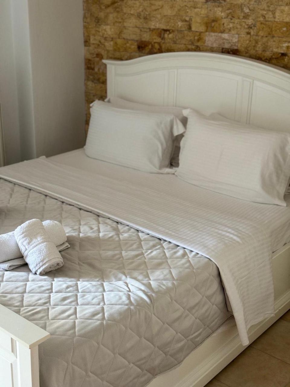 Amaryllis House Apartment Platamonas Bagian luar foto